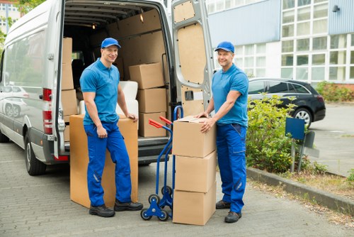 Checklist and preparation items for home moves in Richmond upon Thames