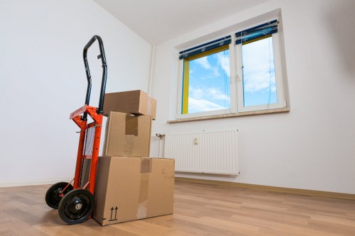 Careful unpacking support for a local move in Richmond upon Thames